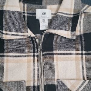 H&M Checkered Zip-Up Jacket in Black and Cream